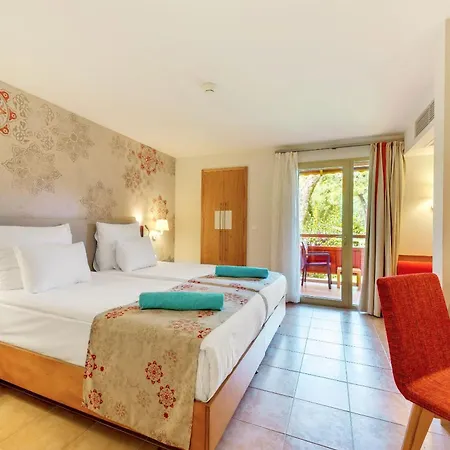 Robinson Camyuva - Adults Only אתר נופש 5*