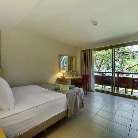 Resort Robinson Camyuva - Adults Only