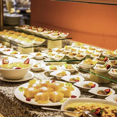 Robinson Camyuva - Adults Only